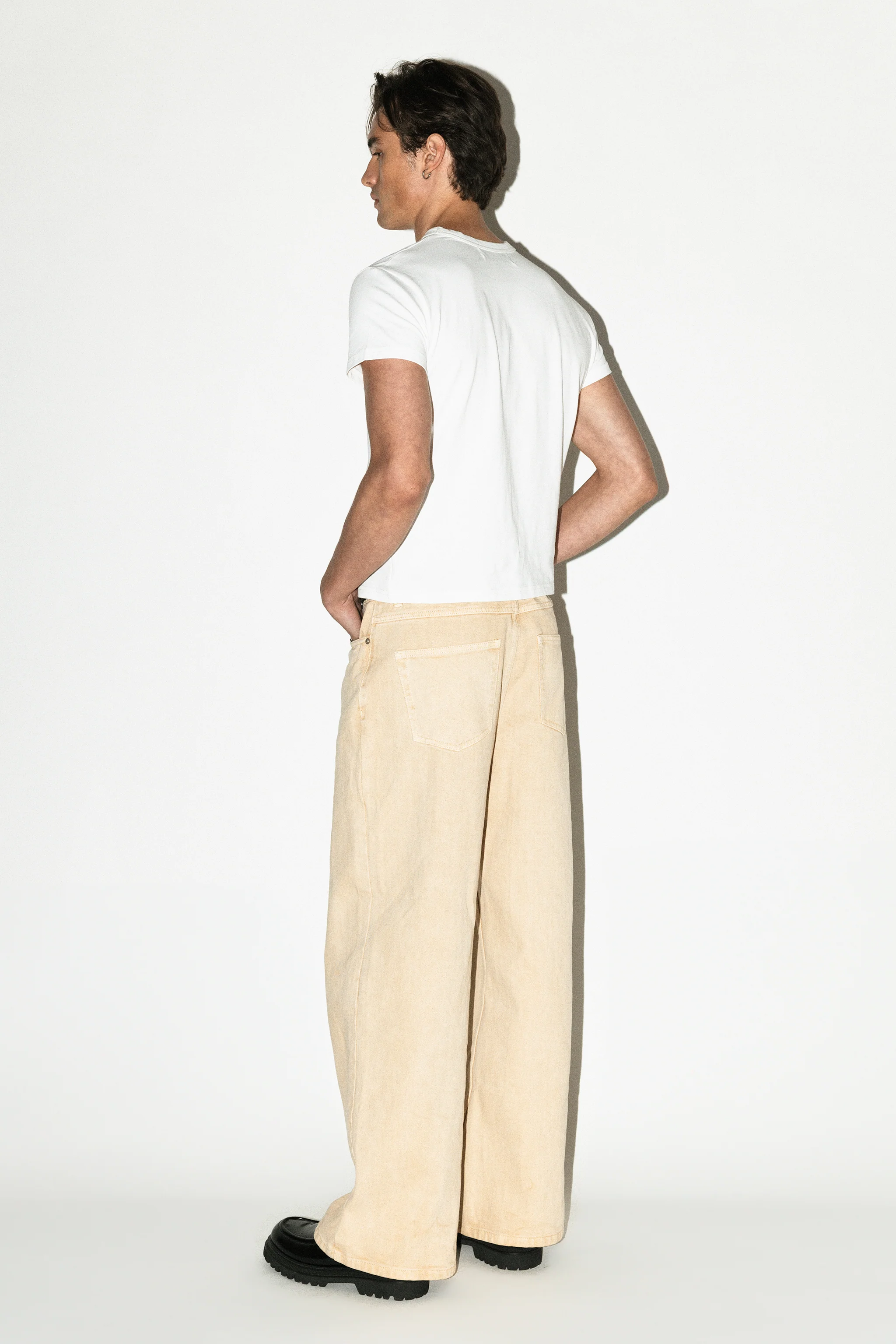 Canon Loose Straight-Leg Jeans - Image 27