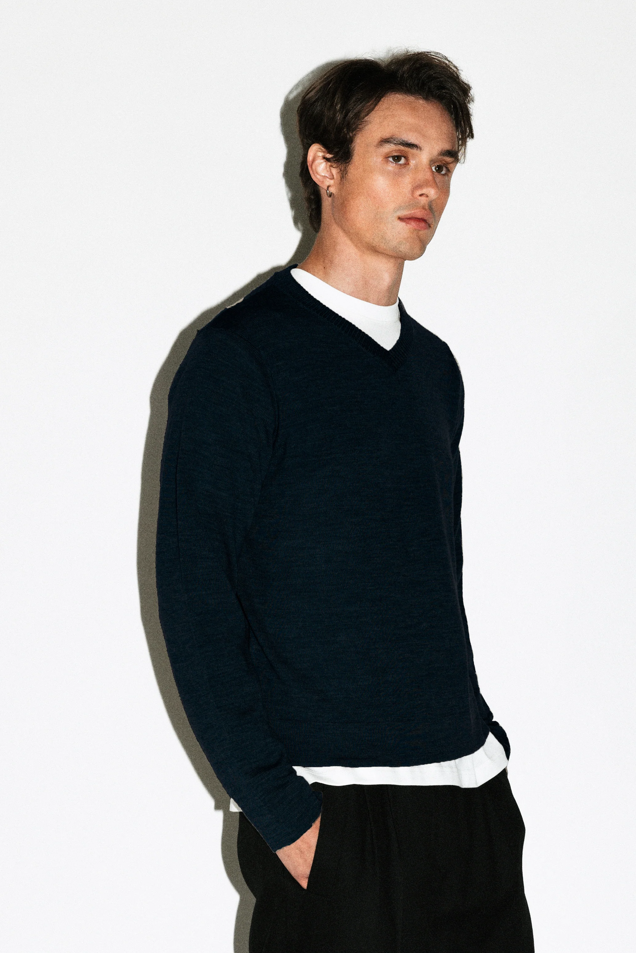 Hammer 90s Fit V-Neck Sweater - Image 15