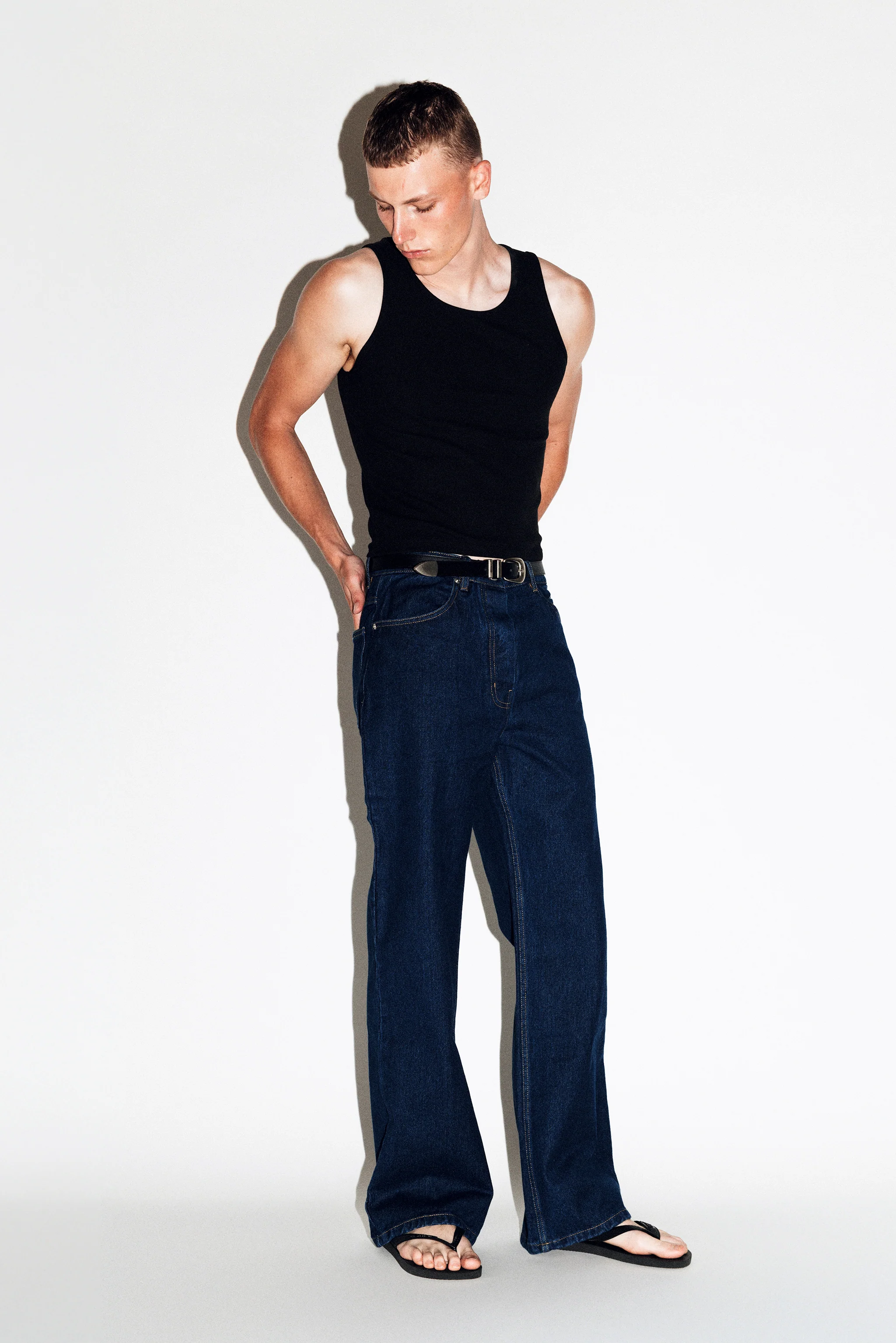 Hollyridge Relaxed Bootcut Jeans - Image 7