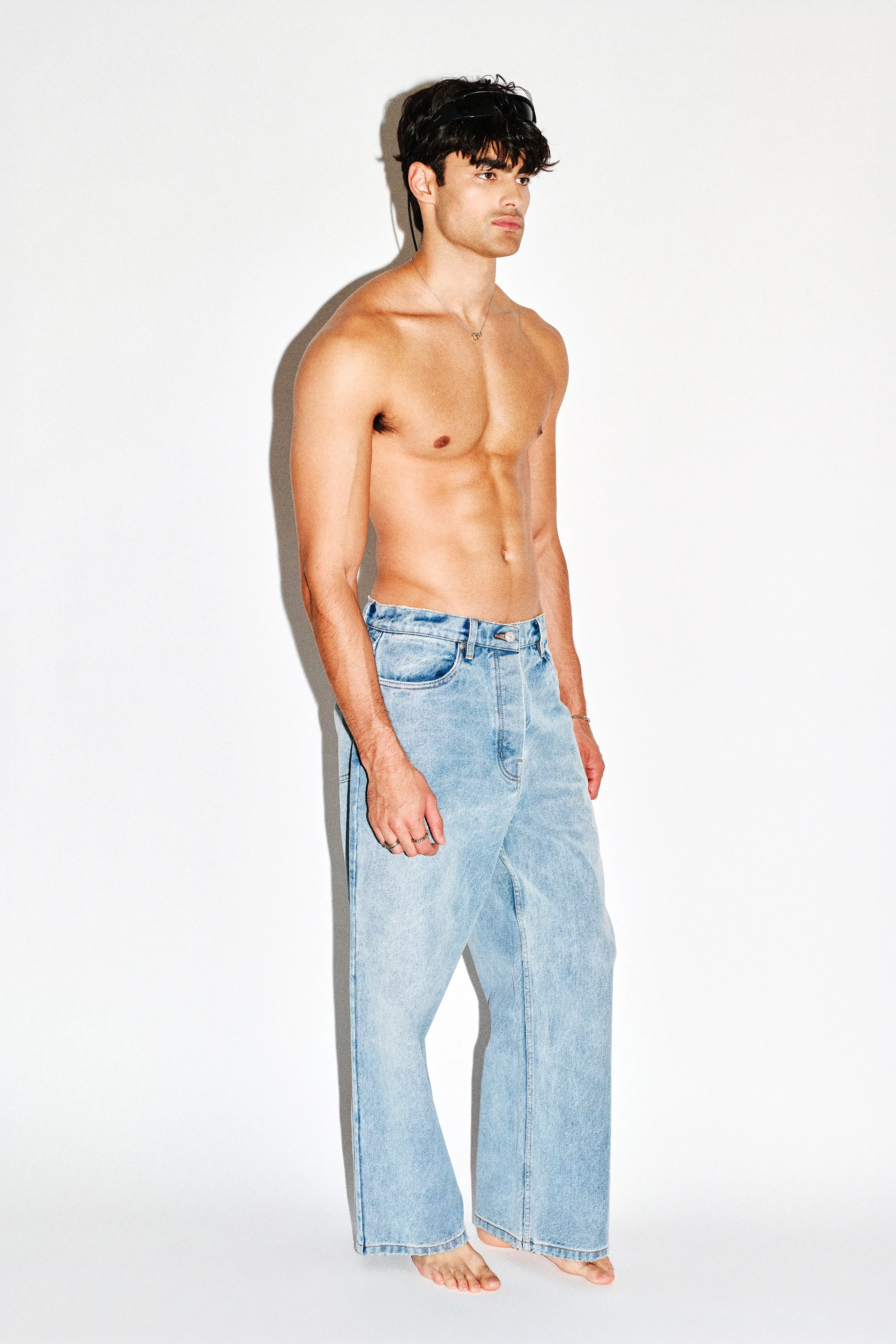 Laurel Relaxed Wide-Leg Jeans - Image 18